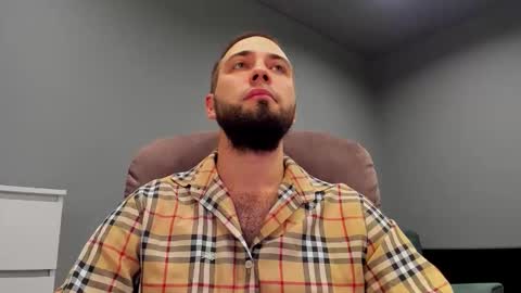 Andrew online show from October 2025 02:17:02 PM