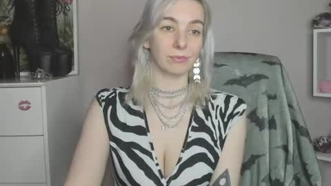 Anne online show from July 2026 09:03:02 AM
