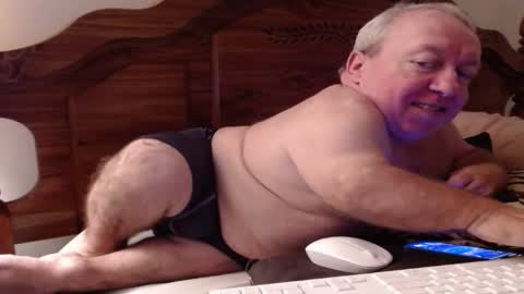 Snapshot of freemysoul4748 chatting on October 2025 04:34:02 AM Cute Lil Man online show from October 2025 04:34:02 AM