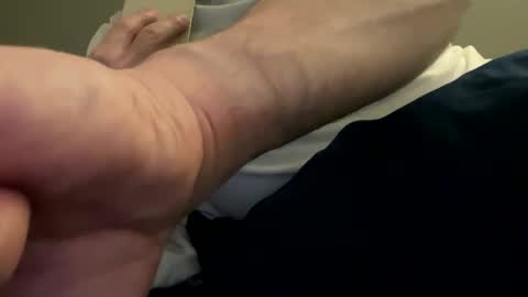 Snapshot of freeworldtoday chatting on October 2025 08:09:02 PM freeworldtoday online show from October 2025 08:09:02 PM