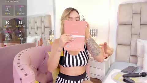 Snapshot of frehia_dimou chatting on July 2026 01:27:01 PM Frehia online show from July 2026 01:27:01 PM