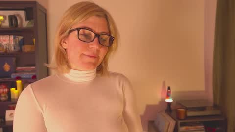 Louise or Lou 3 online show from January 2025 08:31:01 AM