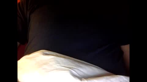 Snapshot of frenchy899 chatting on January 2025 01:00:02 AM Antoine online show from January 2025 01:00:02 AM