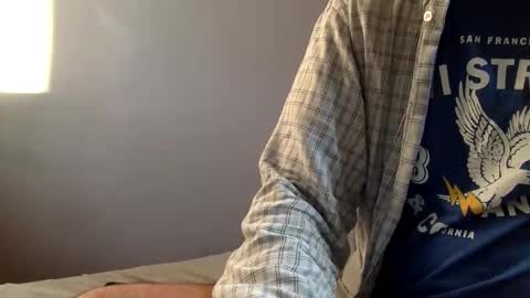 Snapshot of frenchy899 chatting on January 2025 08:41:01 AM Antoine online show from January 2025 08:41:01 AM