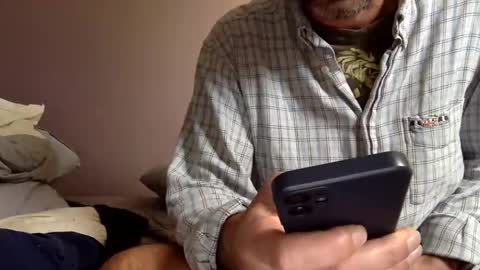 Snapshot of frenchy899 chatting on January 2025 01:00:01 PM Antoine online show from January 2025 01:00:01 PM