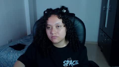 Snapshot of freud_x_louise1 chatting on December 2024 10:23:02 AM Louise  online show from December 2024 10:23:02 AM