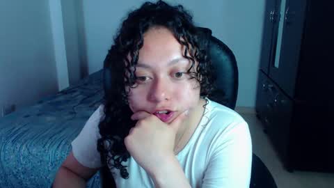 Snapshot of freud_x_louise1 chatting on December 2024 03:03:02 AM Louise  online show from December 2024 03:03:02 AM