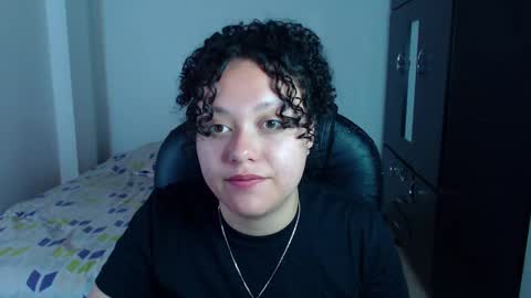 Snapshot of freud_x_louise1 chatting on January 2025 09:23:02 AM Louise  online show from January 2025 09:23:02 AM