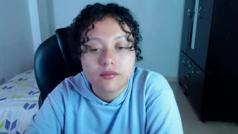 Snapshot of freud_x_louise1 chatting on February 2025 05:58:01 AM Louise  online show from February 2025 05:58:01 AM