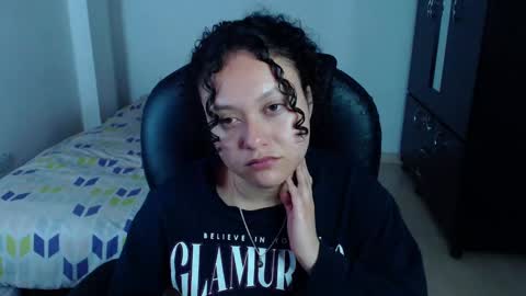 Snapshot of freud_x_louise1 chatting on March 2025 05:18:02 AM Louise  online show from March 2025 05:18:02 AM