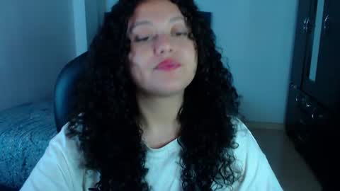Snapshot of freud_x_louise1 chatting on June 2026 12:09:02 PM Louise online show from June 2026 12:09:02 PM