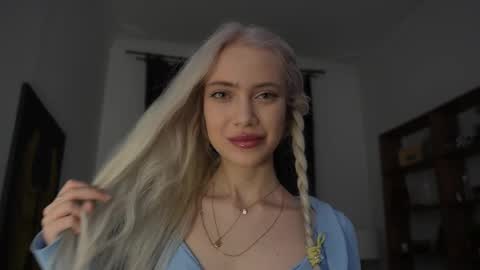 Freya online show from April 2026 07:22:01 PM