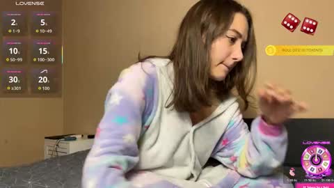 FreyaOliver online show from November 2025 10:54:01 PM