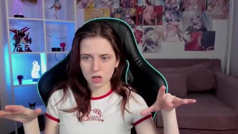 FreyaVey online show from March 2026 05:19:01 AM