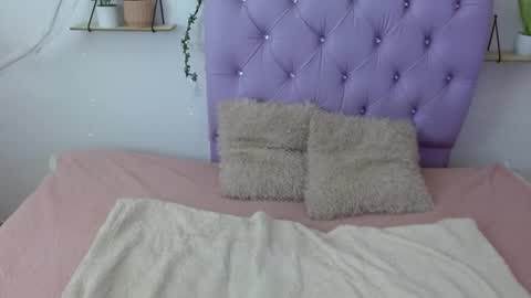 Snapshot of freyja_01 chatting on September 2025 04:30:01 PM Freyja online show from September 2025 04:30:01 PM