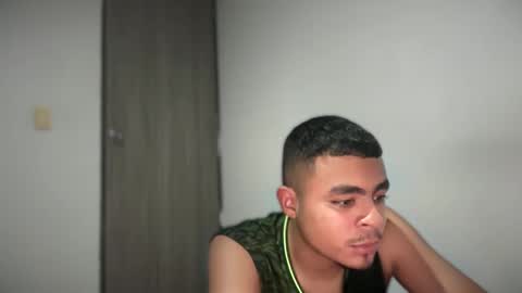 Snapshot of freyva_ chatting on January 2025 06:22:02 AM freyva_ online show from January 2025 06:22:02 AM