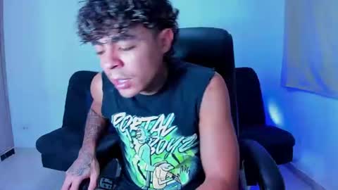 Snapshot of freyva_ chatting on June 2026 05:59:01 PM freyva_ online show from June 2026 05:59:01 PM