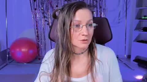 Frida Tander online show from February 2025 06:15:02 PM