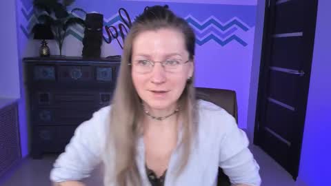 Frida Tander online show from March 2025 09:10:02 AM