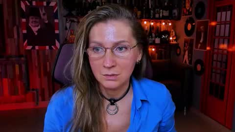 Frida Tander online show from September 2025 01:11:01 PM