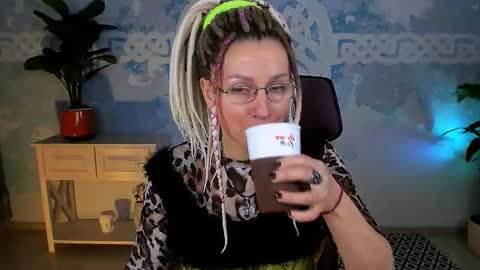 Frida Tander online show from February 2026 05:13:02 AM