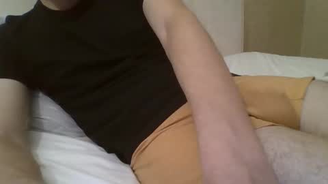 friendly_frank_18 online show from October 2025 09:26:02 PM