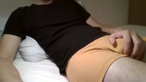 friendly_frank_18 online show from October 2025 01:06:02 AM