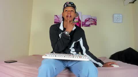 friends_420 online show from December 2025 08:27:01 PM