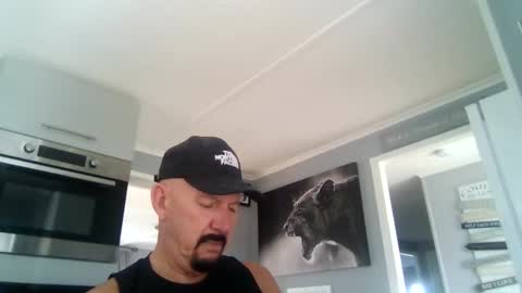 Snapshot of friskyneedsum chatting on October 2025 12:27:01 PM bob online show from October 2025 12:27:01 PM