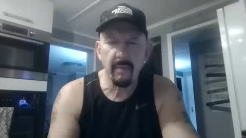 Snapshot of friskyneedsum chatting on November 2025 05:03:02 PM bob online show from November 2025 05:03:02 PM