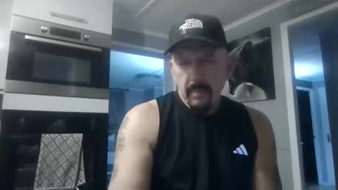 Snapshot of friskyneedsum chatting on November 2025 05:35:02 PM bob online show from November 2025 05:35:02 PM