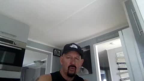 Snapshot of friskyneedsum chatting on November 2025 02:50:01 PM bob online show from November 2025 02:50:01 PM