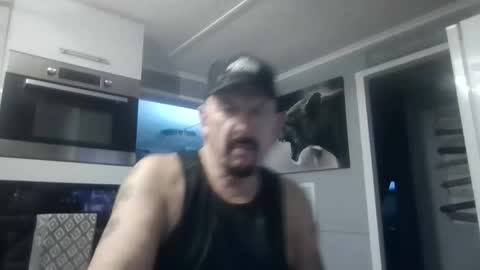 Snapshot of friskyneedsum chatting on November 2025 04:39:01 PM bob online show from November 2025 04:39:01 PM