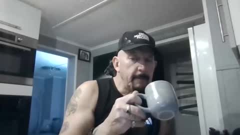 Snapshot of friskyneedsum chatting on November 2025 04:49:01 PM bob online show from November 2025 04:49:01 PM