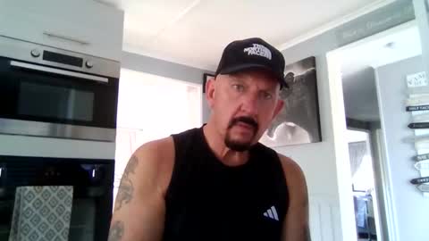 Snapshot of friskyneedsum chatting on November 2025 01:44:02 PM bob online show from November 2025 01:44:02 PM