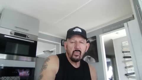 Snapshot of friskyneedsum chatting on December 2025 10:53:02 AM bob online show from December 2025 10:53:02 AM