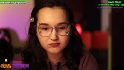 Snapshot of frogessjay chatting on December 2024 07:33:01 PM Jaywise Frogfoot online show from December 2024 07:33:01 PM