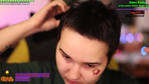 Snapshot of frogessjay chatting on December 2024 08:37:02 PM Jaywise Frogfoot online show from December 2024 08:37:02 PM