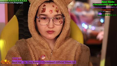 Snapshot of frogessjay chatting on December 2024 11:39:02 PM Jaywise Frogfoot online show from December 2024 11:39:02 PM