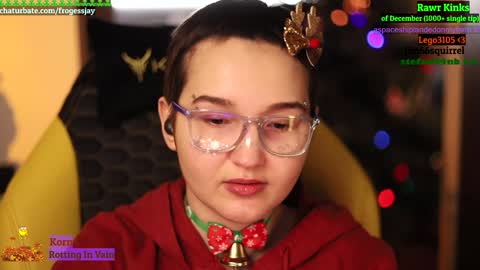 Snapshot of frogessjay chatting on December 2024 08:14:02 PM Jaywise Frogfoot online show from December 2024 08:14:02 PM