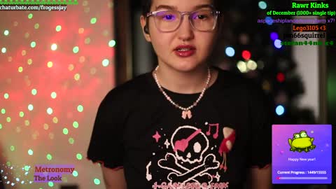 Snapshot of frogessjay chatting on December 2024 11:28:01 PM Jaywise Frogfoot online show from December 2024 11:28:01 PM