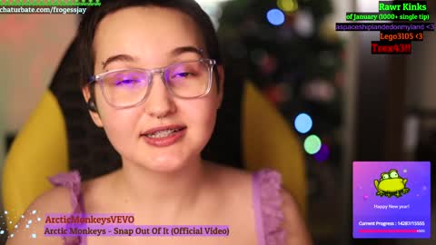 Snapshot of frogessjay chatting on January 2025 02:22:01 AM Jaywise Frogfoot online show from January 2025 02:22:01 AM