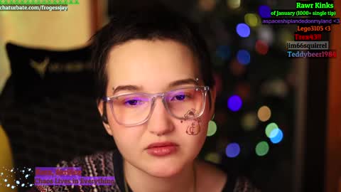 Snapshot of frogessjay chatting on January 2025 09:03:01 PM Jaywise Frogfoot online show from January 2025 09:03:01 PM