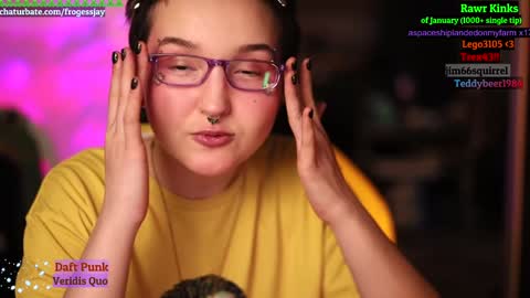 Snapshot of frogessjay chatting on January 2025 09:02:01 PM Jaywise Frogfoot online show from January 2025 09:02:01 PM