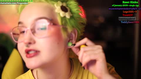 Snapshot of frogessjay chatting on January 2025 08:23:02 PM Jaywise Frogfoot online show from January 2025 08:23:02 PM