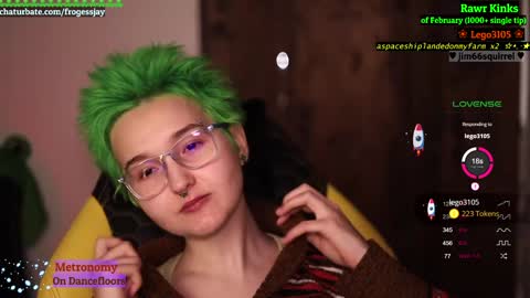 Snapshot of frogessjay chatting on February 2025 10:33:01 PM Jaywise Frogfoot online show from February 2025 10:33:01 PM