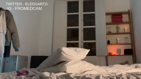 Snapshot of fromedcam chatting on December 2024 05:04:02 AM ED online show from December 2024 05:04:02 AM