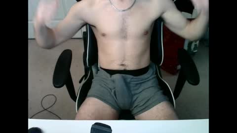 frostedtip06 online show from April 2026 04:15:01 PM