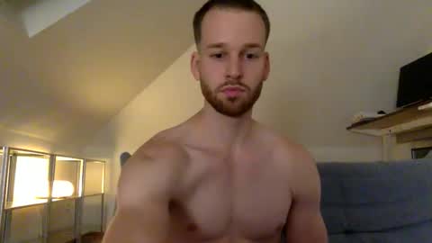 Snapshot of frozenyoga chatting on October 2025 09:00:02 PM frozenyoga online show from October 2025 09:00:02 PM