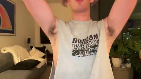 fruitybubble online show from April 2026 05:05:01 AM